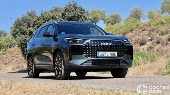 Ebro S800 PHEV Prueba 8 700x393