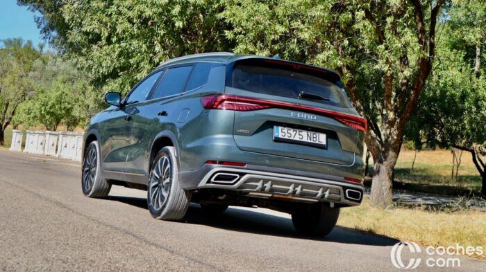 Ebro S800 PHEV Prueba Maletero 20 700x393