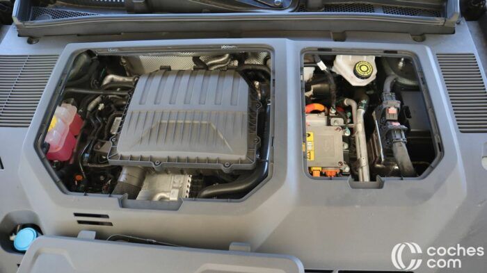 Ebro S800 PHEV Prueba Motor 3 700x393