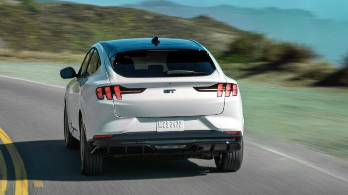 Ford Mustang Mach E GT California Special 2025 4 700x394