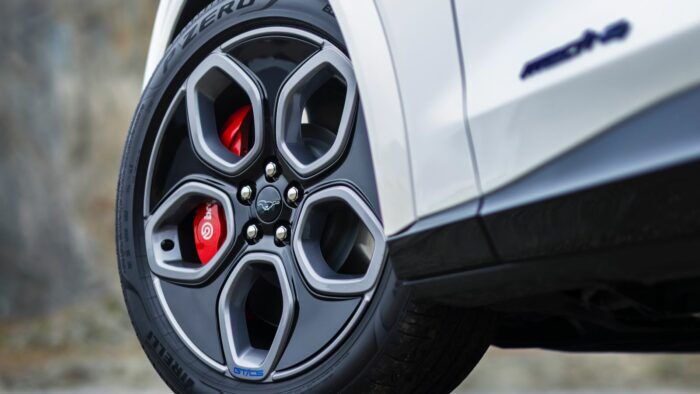 Ford Mustang Mach E GT California Special 2025 Detalle 5 700x394