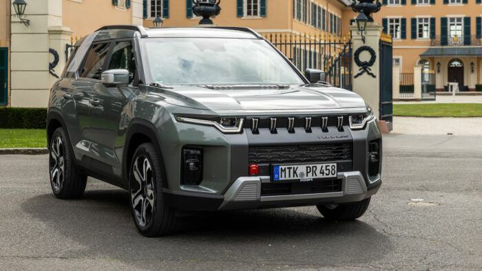 KGM Torres HEV 2025 19 700x394