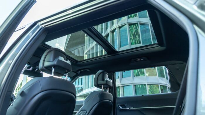 KGM Torres HEV 2025 Interior 2 700x394