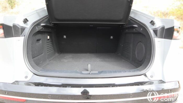 Mazda 6e Long Range Prueba Maletero 3 700x393