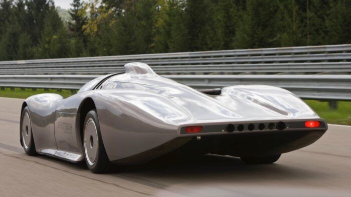 Oldsmobile Aerotech 4 700x394