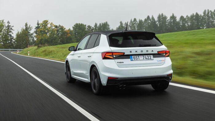 Skoda Fabia 130 5 700x394