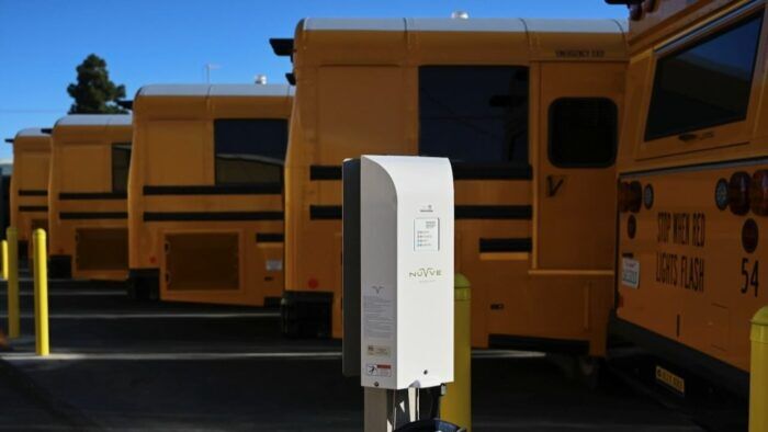 Bus Escolar Electrico 1 700x394