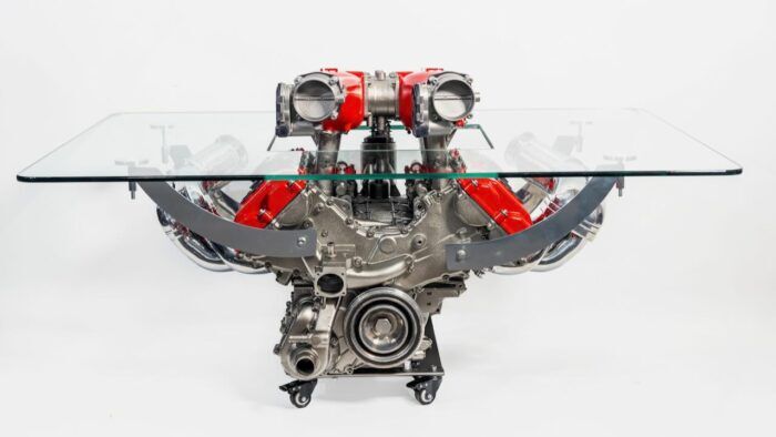 Mesa Ferrari V8 2 700x394