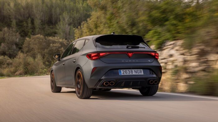 CUPRA Leon VZ 2026 6 700x394