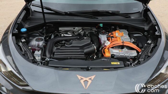 Cupra Terramar EHybrid Prueba Motor 1 700x393