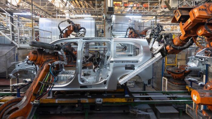 Customfit Stellantis Pro One 7 700x394