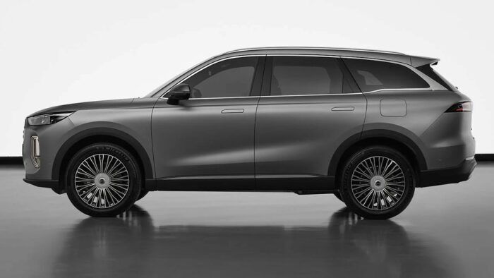 Ebro S900 PHEV 2026 3 700x394