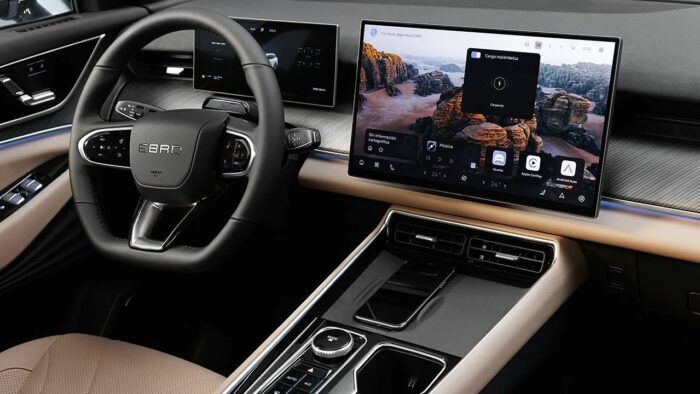 Ebro S900 PHEV 2026 Interior 2 700x394