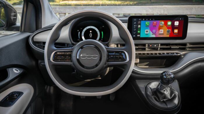 Fiat 500 Hybrid 31 La Prima 2026 Interior 3 700x394