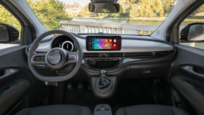 Fiat 500 Hybrid Cabrio 2026 Interior 3 700x394