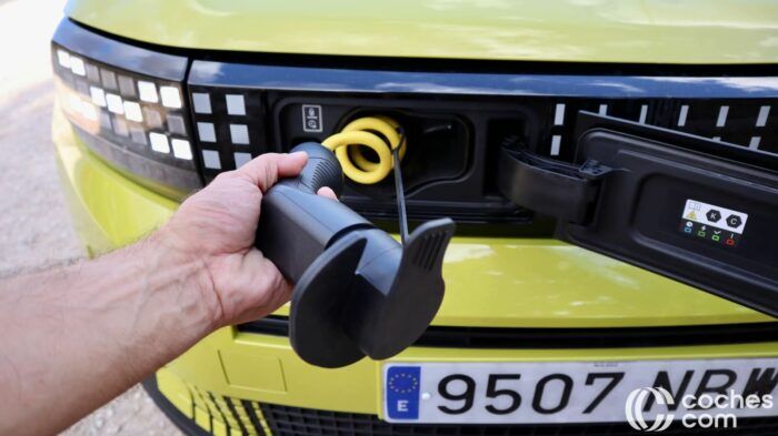 Fiat Grande Panda EV Prueba Detalle 3 700x393