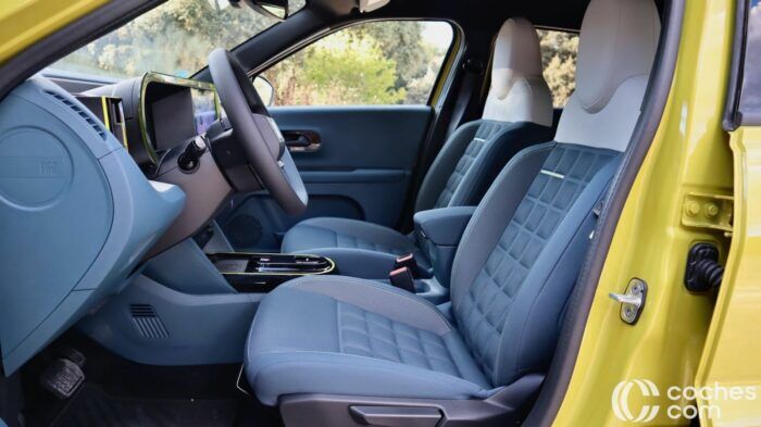 Fiat Grande Panda EV Prueba Interior 17 700x393