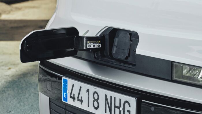 Kia PV5 Estatico 1 700x394