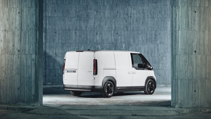 Kia PV5 Estatico 14 700x394