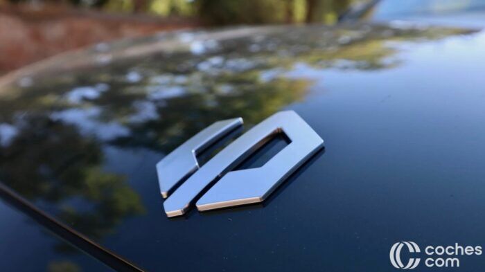 Leapmotor C10 REEV Prueba Detalle 1 700x393