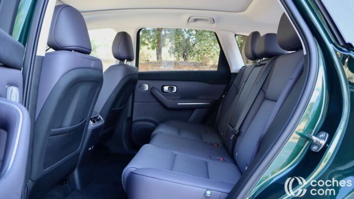 Leapmotor C10 REEV Prueba Interior 19 700x393