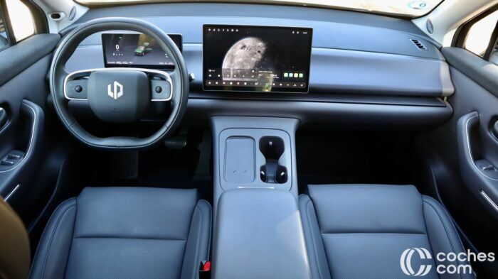 Leapmotor C10 REEV Prueba Interior 22 700x393