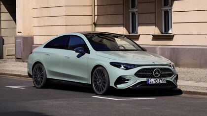 El Mercedes CLA híbrido llega para los que no quieran depender del enchufe