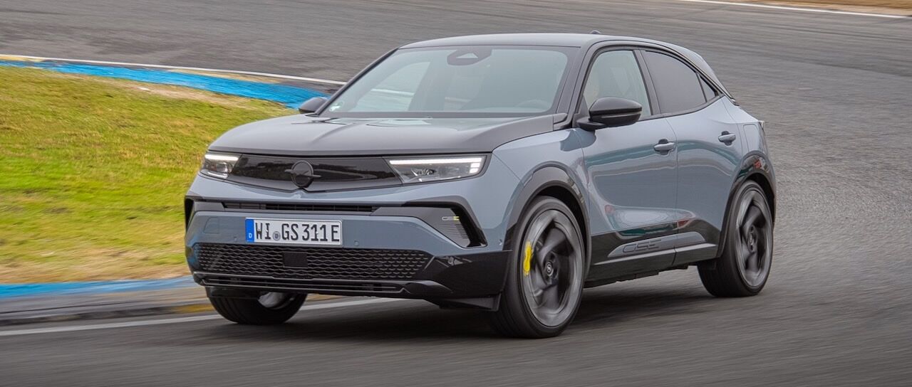 Todas las noticias de coches en un solo portal: Pruebas, fotos, vídeos, informes...