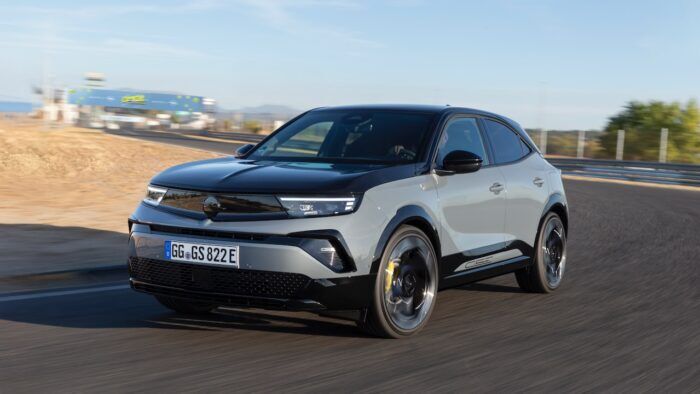 Opel Mokka GSE Contacto 9 700x394