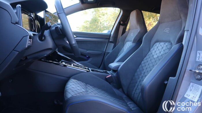 Volkswagen Golf R Line Prueba Interior 16 700x393