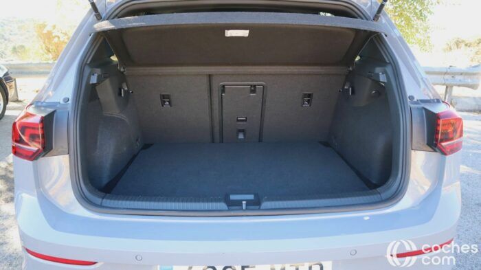 Volkswagen Golf R Line Prueba Maletero 1 700x393
