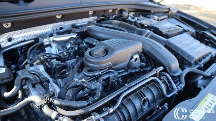 Volkswagen Golf R Line Prueba Motor 2 700x393