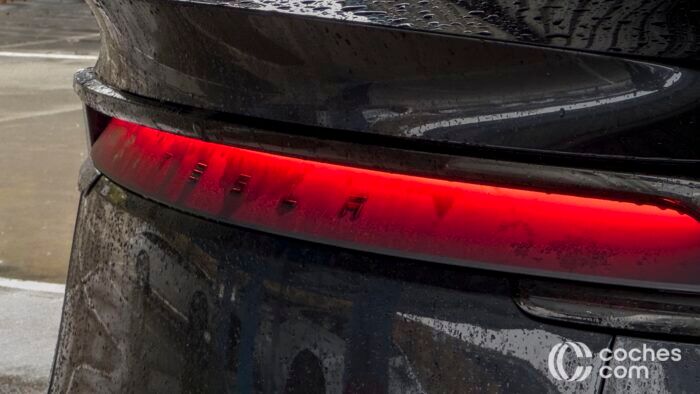 Tesla Model Y Juniper Prueba 39 700x394