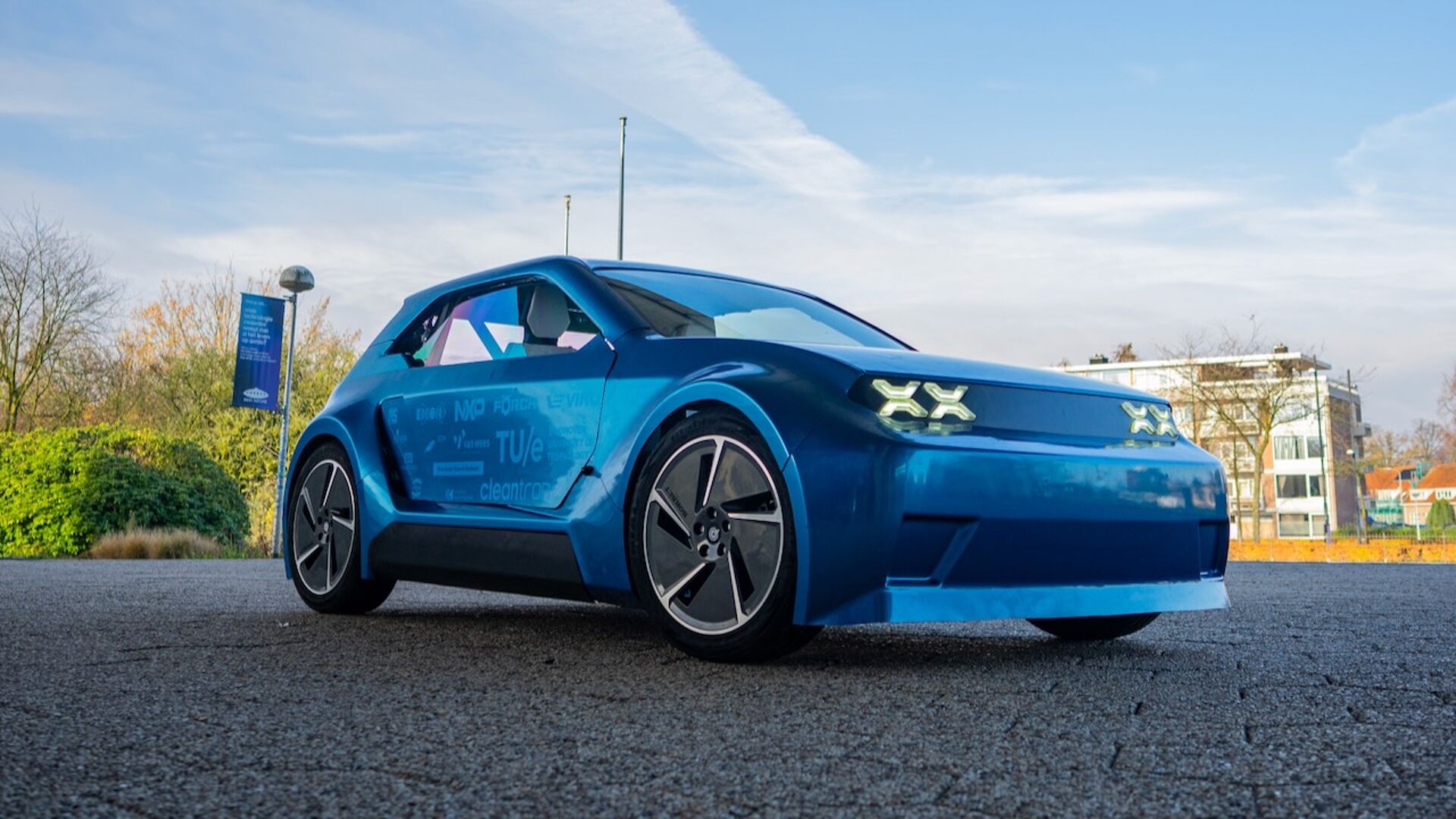 El coche eléctrico que puedes reparar tú mismo: una creación tan utópica como funcional