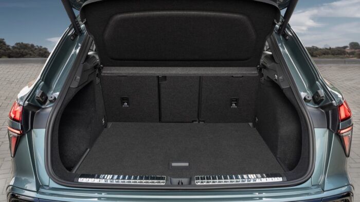 Audi Q3 Interior 15 700x394