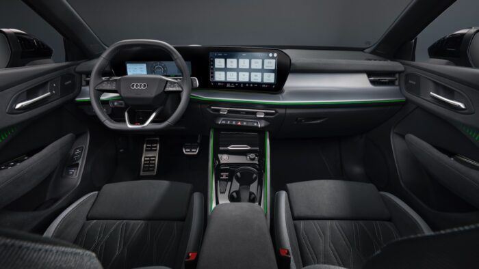 Audi Q3 Interior 3 700x394
