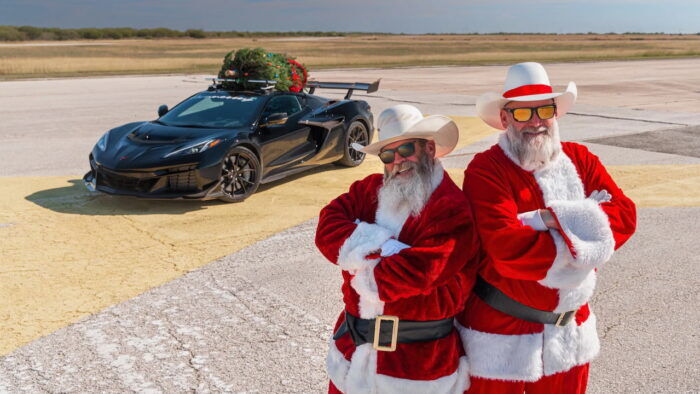 Chevrolet Corvette Arbol Navidad 11 700x394