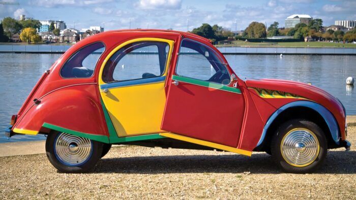 Citroen 2CV Picasso Andy Saunders 3 700x394