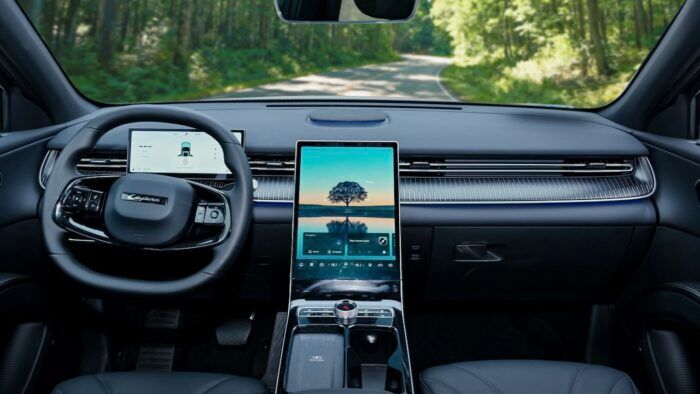 Lepas L8 Interior 7 700x394