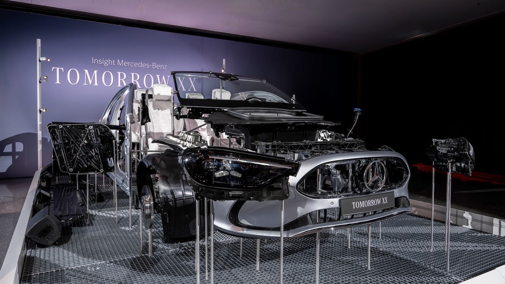 Tomorrow XX: Mercedes-Benz zeigt eine neue Dimension der NachhaltigkeitTomorrow XX: Mercedes-Benz unveils a new dimension of sustainability