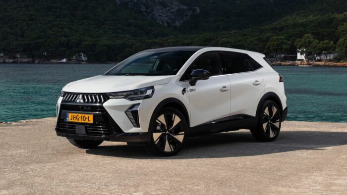 Mitsubishi Grandis HEV 2026 Prueba 35 700x394