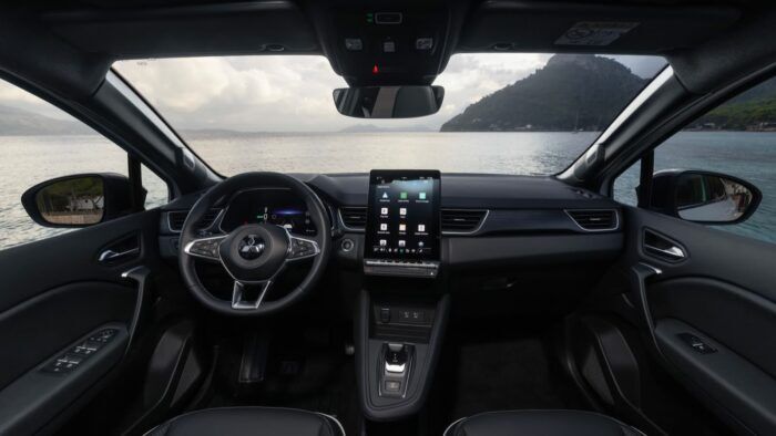 Mitsubishi Grandis HEV 2026 Prueba Interior 1 700x394