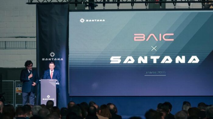 Santana X BAIC 2 700x394