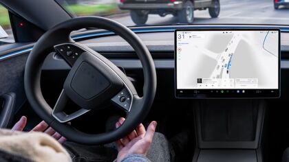 Tesla inicia en España su programa de conducción autónoma supervisada (y el público la puede probar)