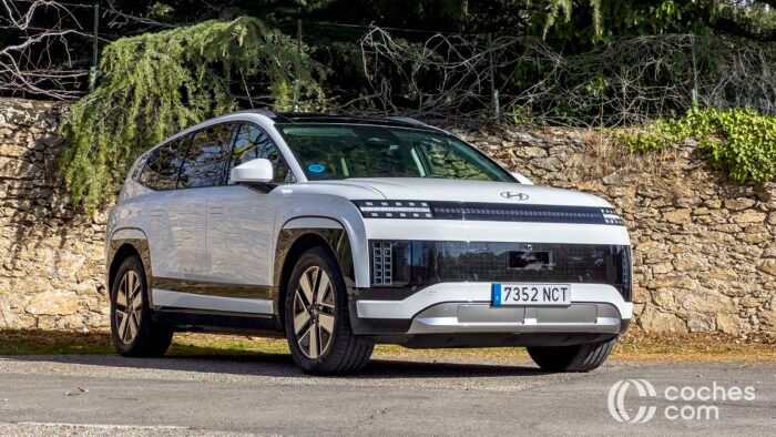 Hyundai Ioniq 9 Prueba 06 700x394