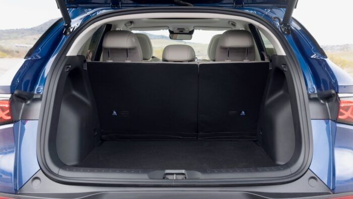 BYD Atto 3 EVO Interior 21 700x394