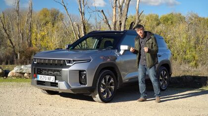 Prometen que el KGM Torres híbrido es más que un SUV grande y barato y lo comprobamos (con vídeo)
