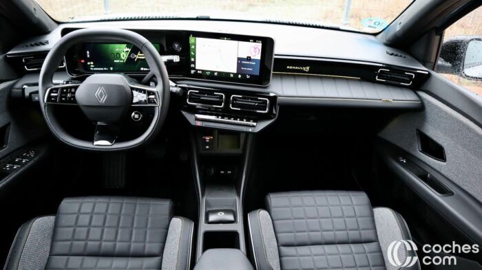 Renault 4 Prueba Interior 21 700x393