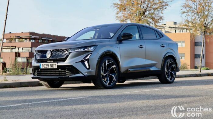 Renault Rafale E TECH 300 4x4 2026 Prueba 12 700x393