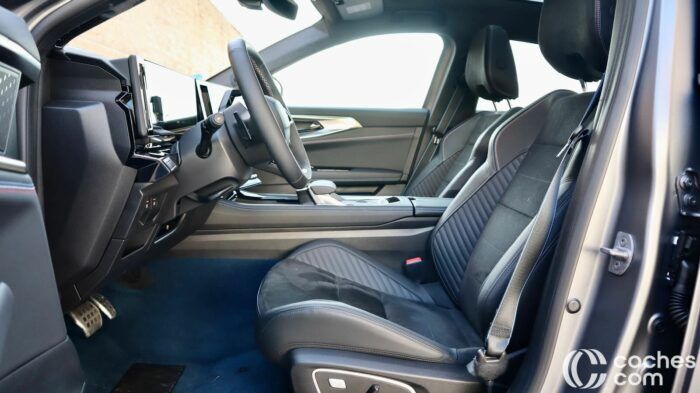 Renault Rafale E TECH 300 4x4 2026 Prueba Interior 15 700x393